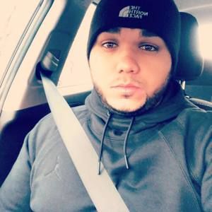 Meet your Posher, Luis carlos